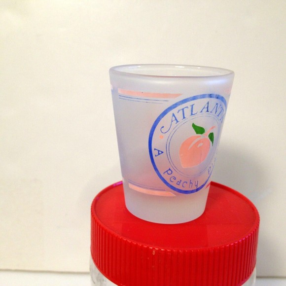 Vintage Souvenir Atlanta A Peachy Place Frosted Shot Glass Peach on Front - Picture 4 of 11